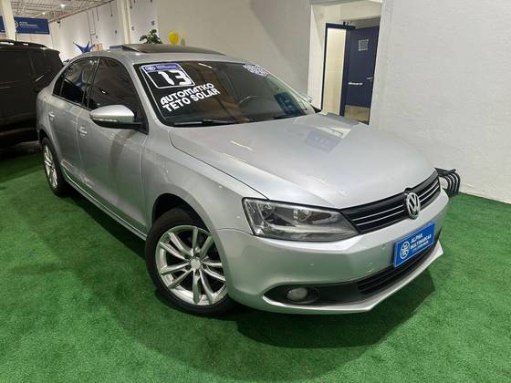 VOLKSWAGEN JETTA 2.0 COMFORTLINE FLEX 4P TIPTRONIC